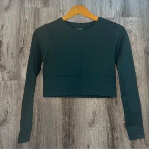 OFFLINE by Aerie Green Cropped Long Sleeve Top – Athletic Lounge